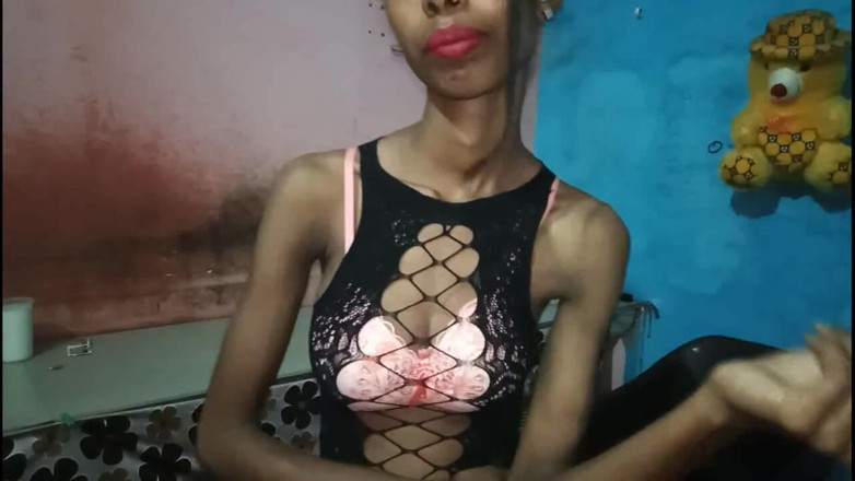 Truefuker: Desi Tina chiama electretion man e mi scopa duro