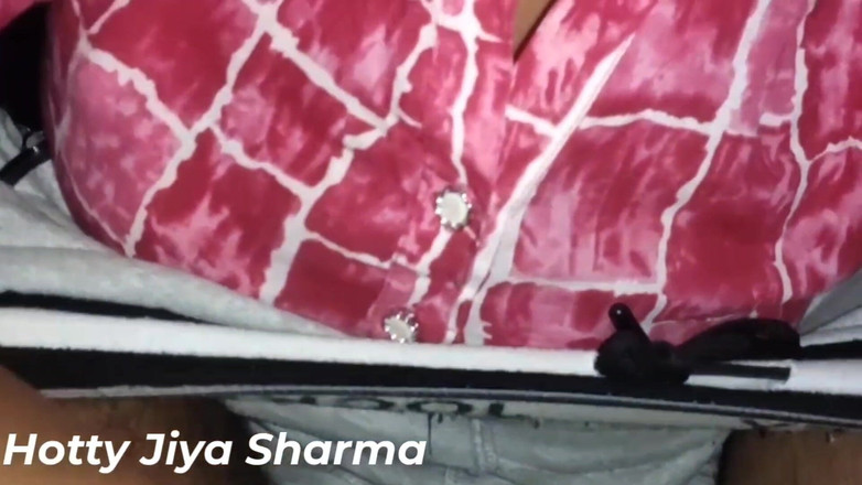 Hotty Jiya Sharmaa: Sexy senhora rabuda fode com seu namorado