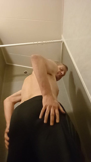 NicoMulticum1: Lezzetli ateşli nico striptiz yapıyor ve inleyene kadar yarak oynuyor