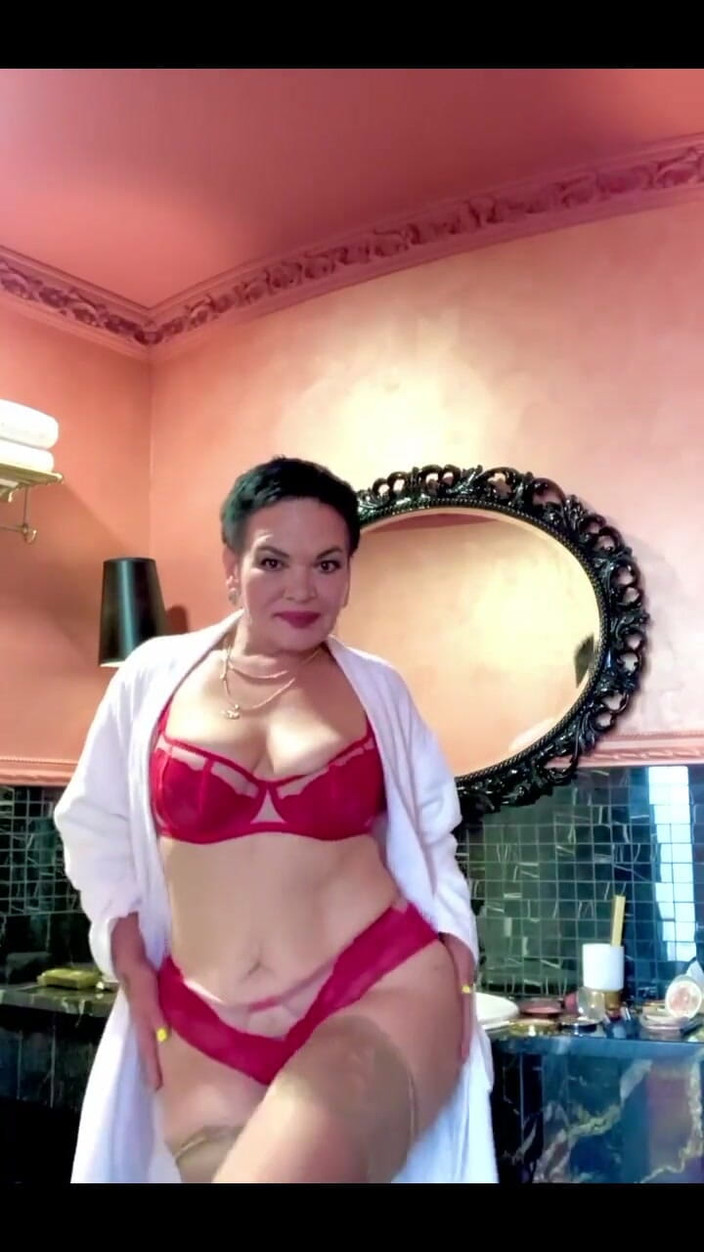 KarmenMilf: My New Red Lingerie