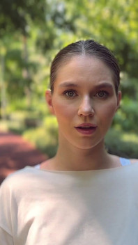 Leya Desantis - Corri Piccola, Ti Va Un Po' Di Divertimento? *4k*