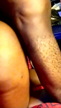 Ragazza paffuta scopata dal suo bestie, mi ha scopato a casa da solo