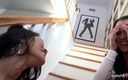 Full porn collection: Azgın üniversiteli genç kız üvey kız kardeşi tarafından merdivenlerde baştan çıkarılıyor