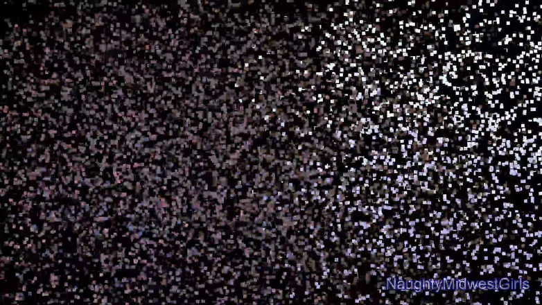 NaughtyMidwestGirls: Awtumm Lyxxx - douche avant le tournage