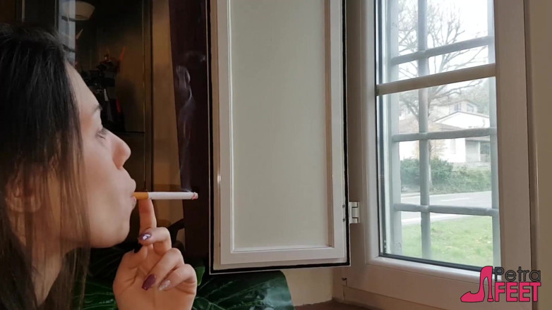 Smokin Fetish: La bellezza mora adora i sigari