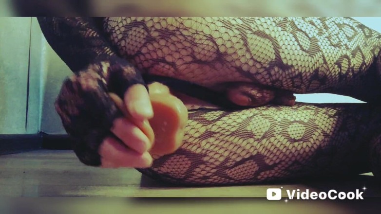 Lana Cross: Solo Anal Sex