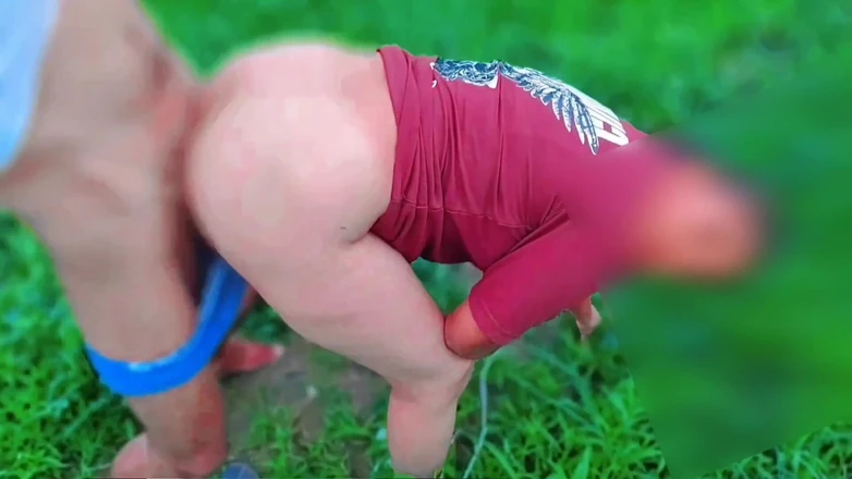 Your_aisha: Hintli köylü kız sıkı amcık xxx video, açık havada desi...