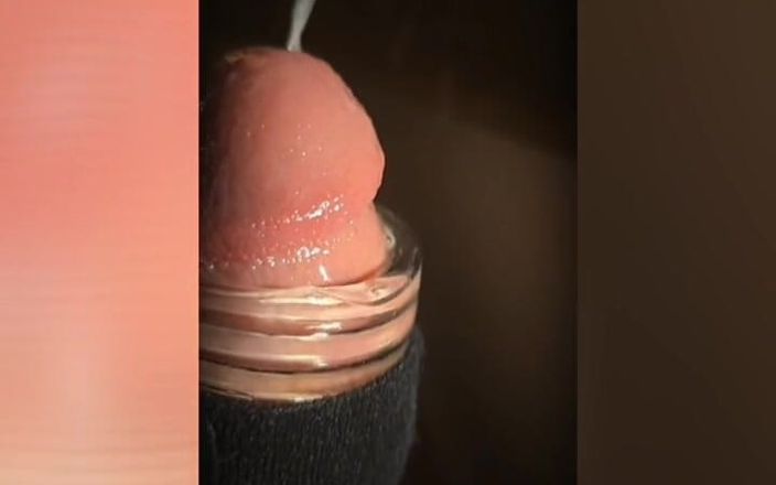 Youngandmature: Eiaculazione slowmotion, munta a secco da uno sconosciuto che remo...