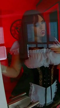 Je čas znovu! Je to skoro Halloween a potřebuji tvé sperma!! Už se nemůžu dočkat!!