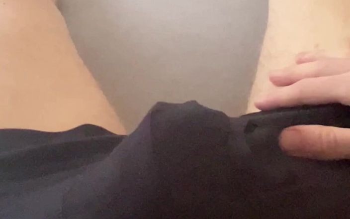 Johnny69227: Jovem Twink. Pau grande amadurecendo. Quente jovem estudante goza muito,...