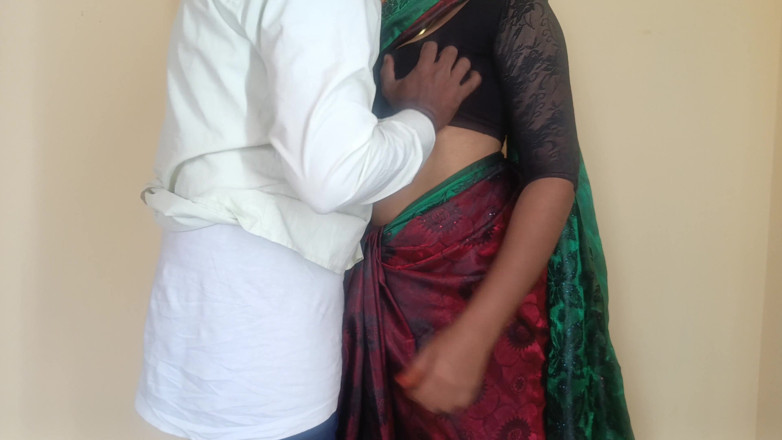 Magilmathi: Professeur de fac, romance torride, vidéo virale