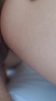 Francouzská kočička ošukaná creampie před snídaní