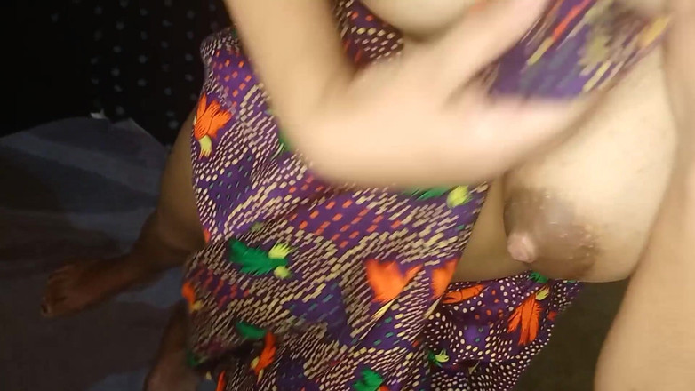 Neelima69: Âm thanh tiếng Hin-di nổi tiếng của làng Lungi Didi