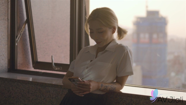 AV Jiali: Slutty Schoolgirl Stacy Chooses Bad-boy Over Nerd