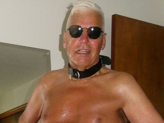 Hot Cock and Hot Ass in Bed (Man cock)