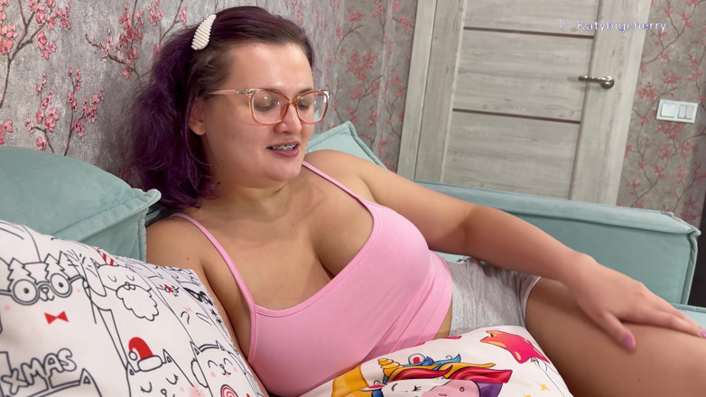 Katybigcherry: Don't Cum in My Pussy, Stepbrother! Stepbrother Helped His Stepsister...