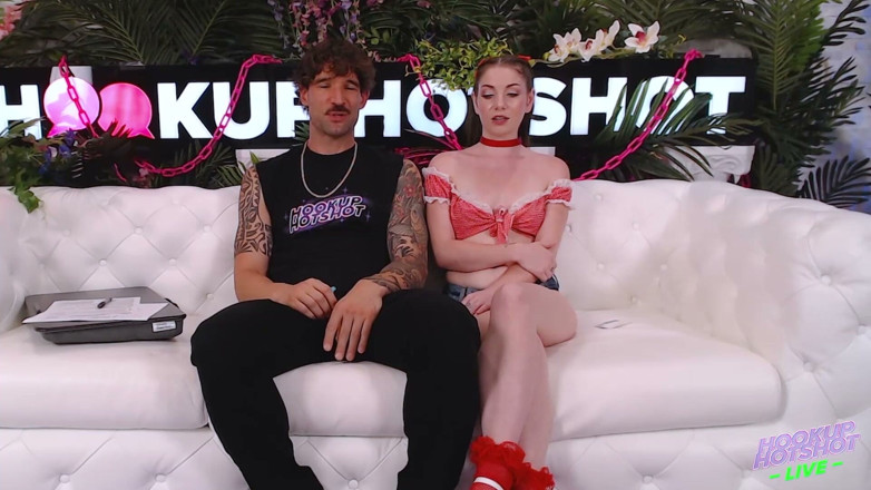HookUp HotShot-BTS: Bts - Avery Wilds aur Alex Legend