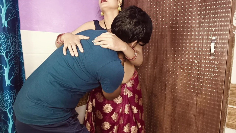 Pyaripooja22: Milá sexy bhabhi romantické šukání Vedia ve své ložnici se svým...