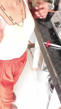 Sexo na cozinha com marido