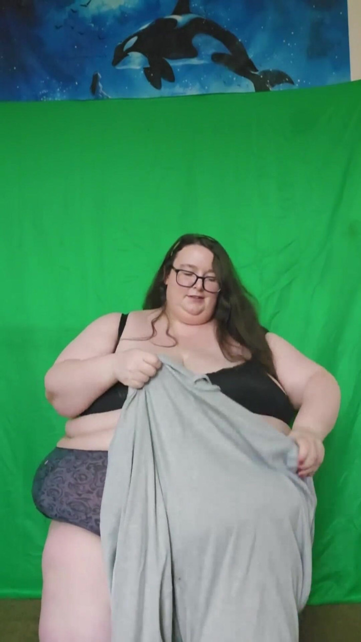 SSBBWLadyBrads: Fat SSBBW Goddess Clothes Try on