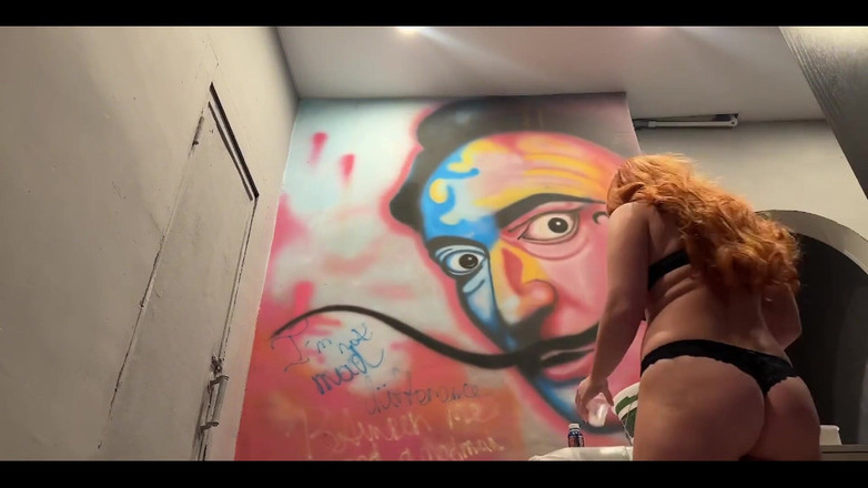 Fox Flame: Večer jsem se konečně rozhodl dokončit kreslení na zdi