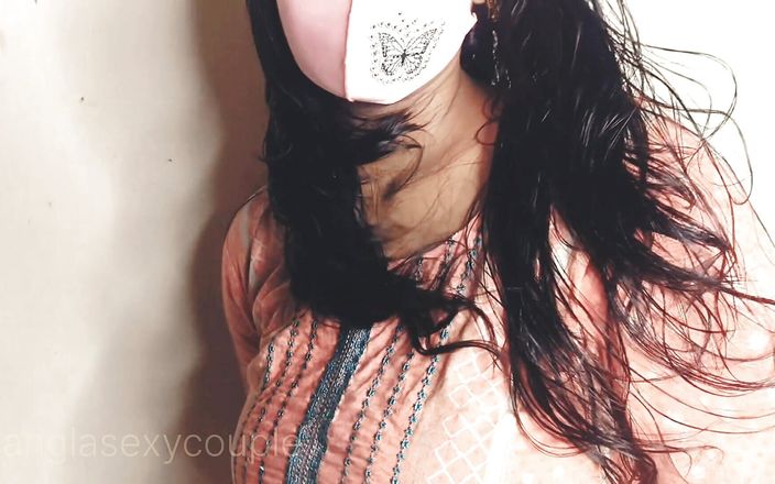 Banglasexycouple: Futând-o pe vecina Sohan cu perversa Zara Bhabhi