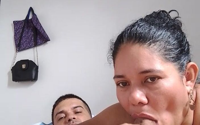 Valkyrieandluigy: Noiva bebendo sua pequena garrafa