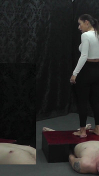Mistress Nomi Crush Cock and Balls! Zdjęcie na zdjęciu!