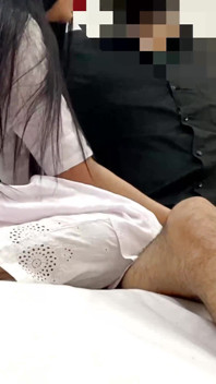 Měla sex s tchýní celý příběh v hindštině