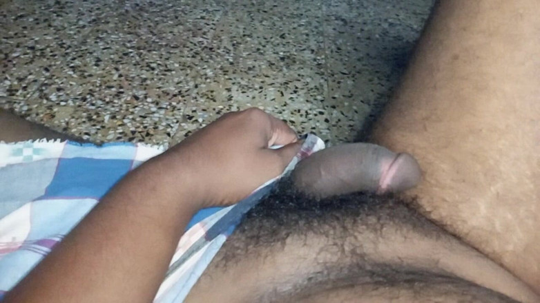 Hungry cliff: Mi esposa follando con dedos coño