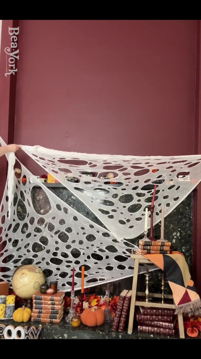 Bea York: 终于为Spooky szn准备了装饰品