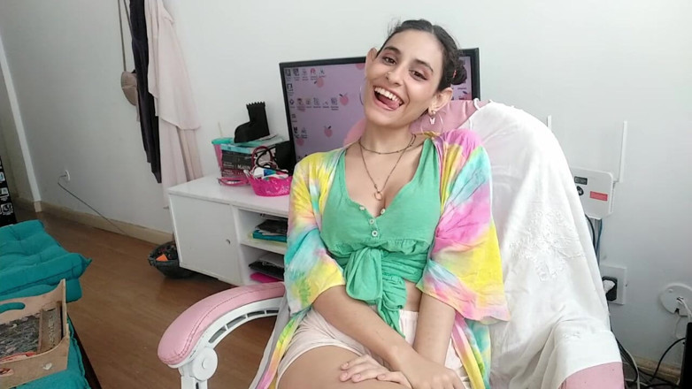 Ms Candy Bunny: Díváš se na moje prsa