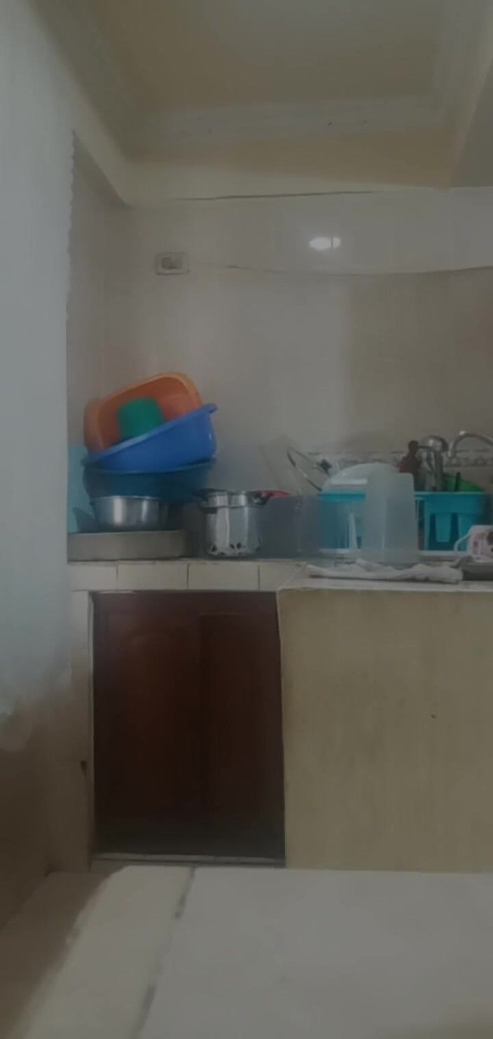 E-Alfa: Domestic Worker Fucking and Sucking When My Wife Is Distracted