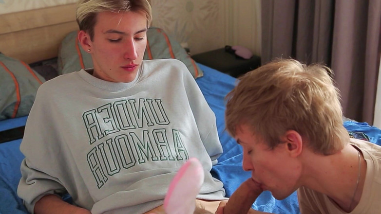 Sandro Jenner: Doi tipi au futut un geamăn drăguș și i-au umplut gaura...