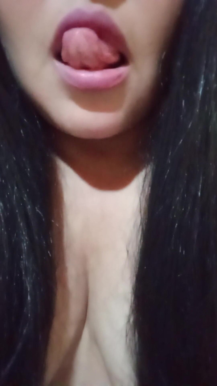 Carla Villalobos: Eu vou te contar minha história com tesão na sauna...