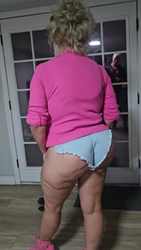 Saggy Tits, Cellulite, and Booty Shorts