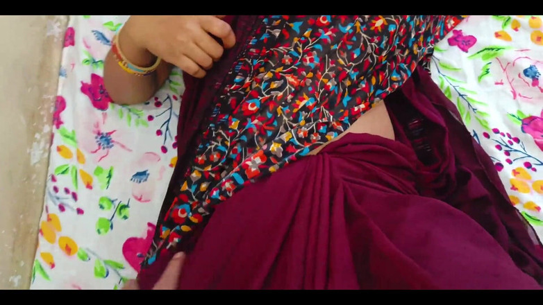 YOURAMRITA04: Chị dâu kế nóng bỏng của tôi và tặng một...