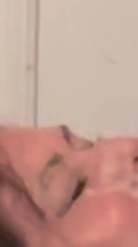 Ashlynn Gets a Facial