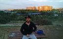 Xisco Freeman: Branlette en plein air dans un parc