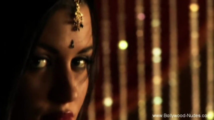 Bollywood Nudes: Such a gorgeous exotic lovers face