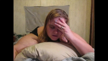 Fat House Wife: Tlustá ošklivá děvka kouří nosem!