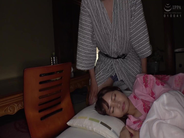 Vulture: Una carina masochista masochista intrappolata nell'inferno della primavera calda