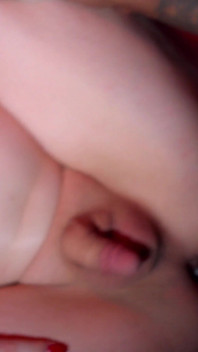 La trans rossa stacie delight brama il grande cazzo nero
