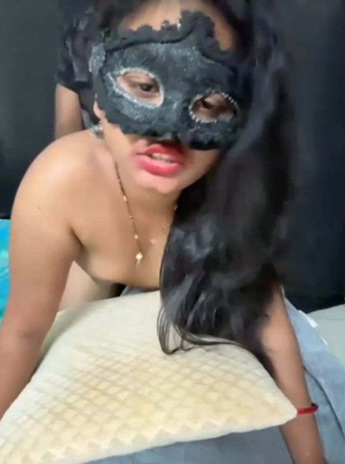 TeluguCouple901: Awek Telugu Desi berkongkek dan blowjob