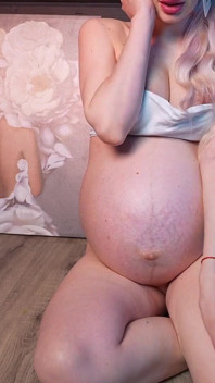 ゴールデンシャワー、妊娠9ヶ月、ハイヒール