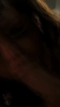 Tori Black recebe sua buceta lambida e seus peitos cobertos depois de uma noite quente