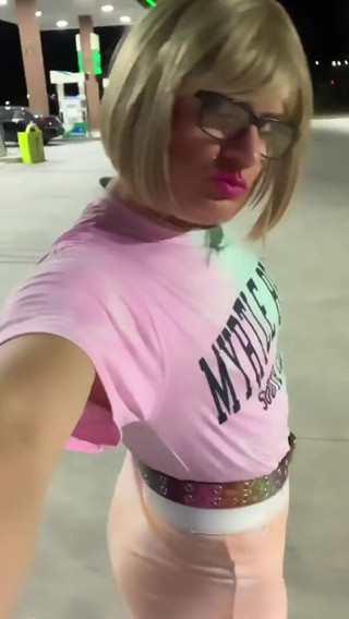 CindieLove: Outdoor sissy 2 vids slutty yoga shorts, long-ish t-shirt daring sexy...