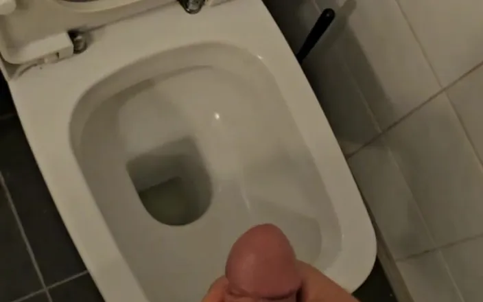 ExLovedMyCumshots: My Ex Loved Cumshots Compilation.mp4