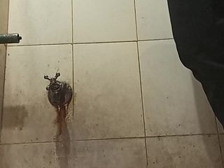 Sweet Indian cock: Трах і мастурбація у ванній кімнаті