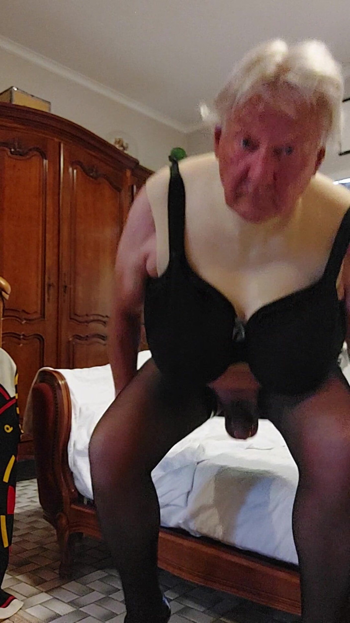 Antoon77: Nursing Sutien și Thight Mini fustă